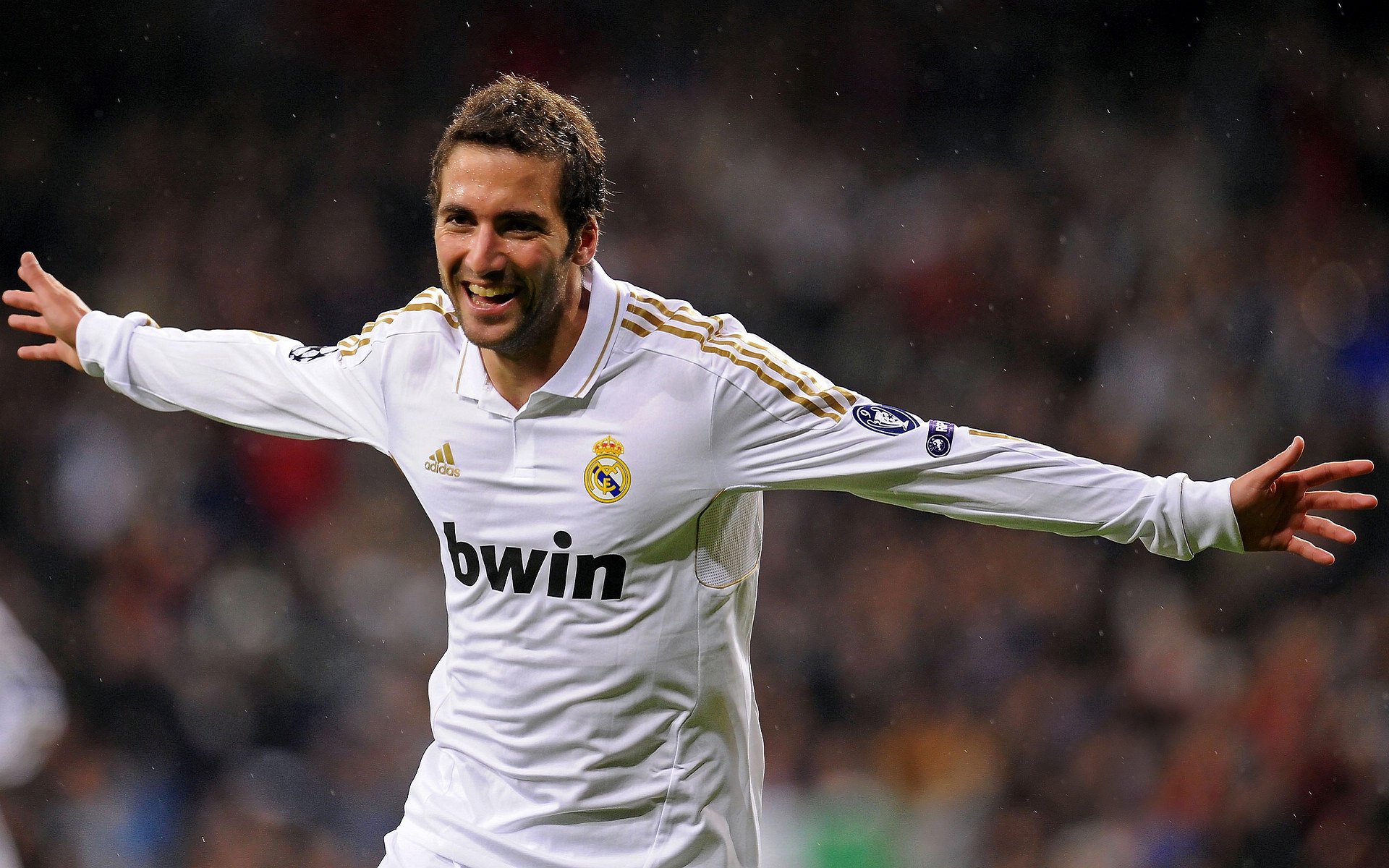 塞尔维亚队教练压力巨大！，内马尔遭遇七持续失利全场沸腾不已